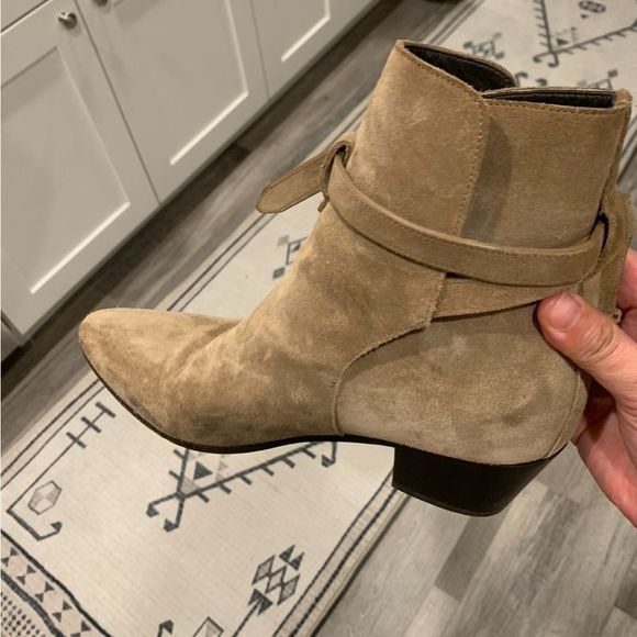 SAINT LAURENT West Jodhpur
Suede ankle Boots in Dark Sand size 38 boho Luxury - Picture 9 of 12